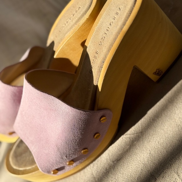 Platform sandals by Veronica Beard .Size 8 - Picture 1 of 4